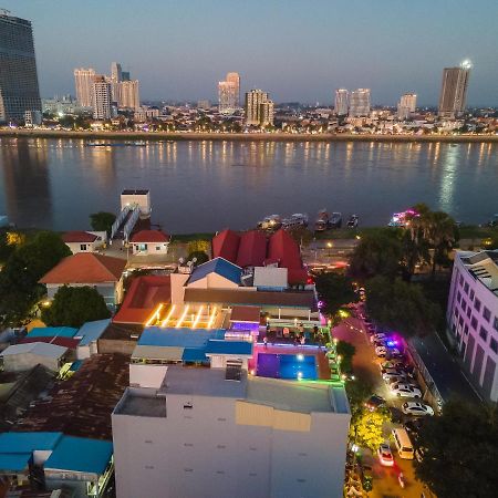 Pooltop Phnom Penh Luaran gambar
