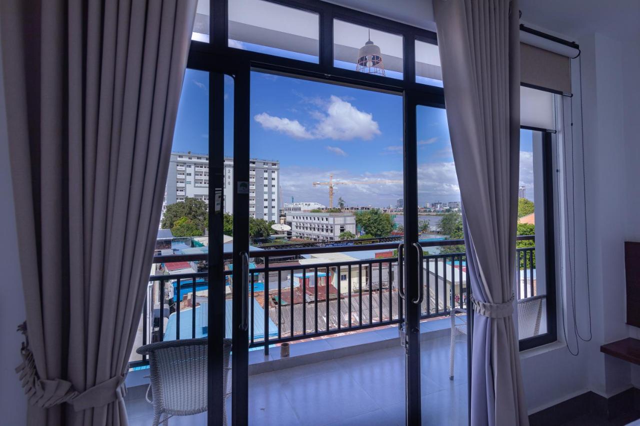 Pooltop Phnom Penh Luaran gambar