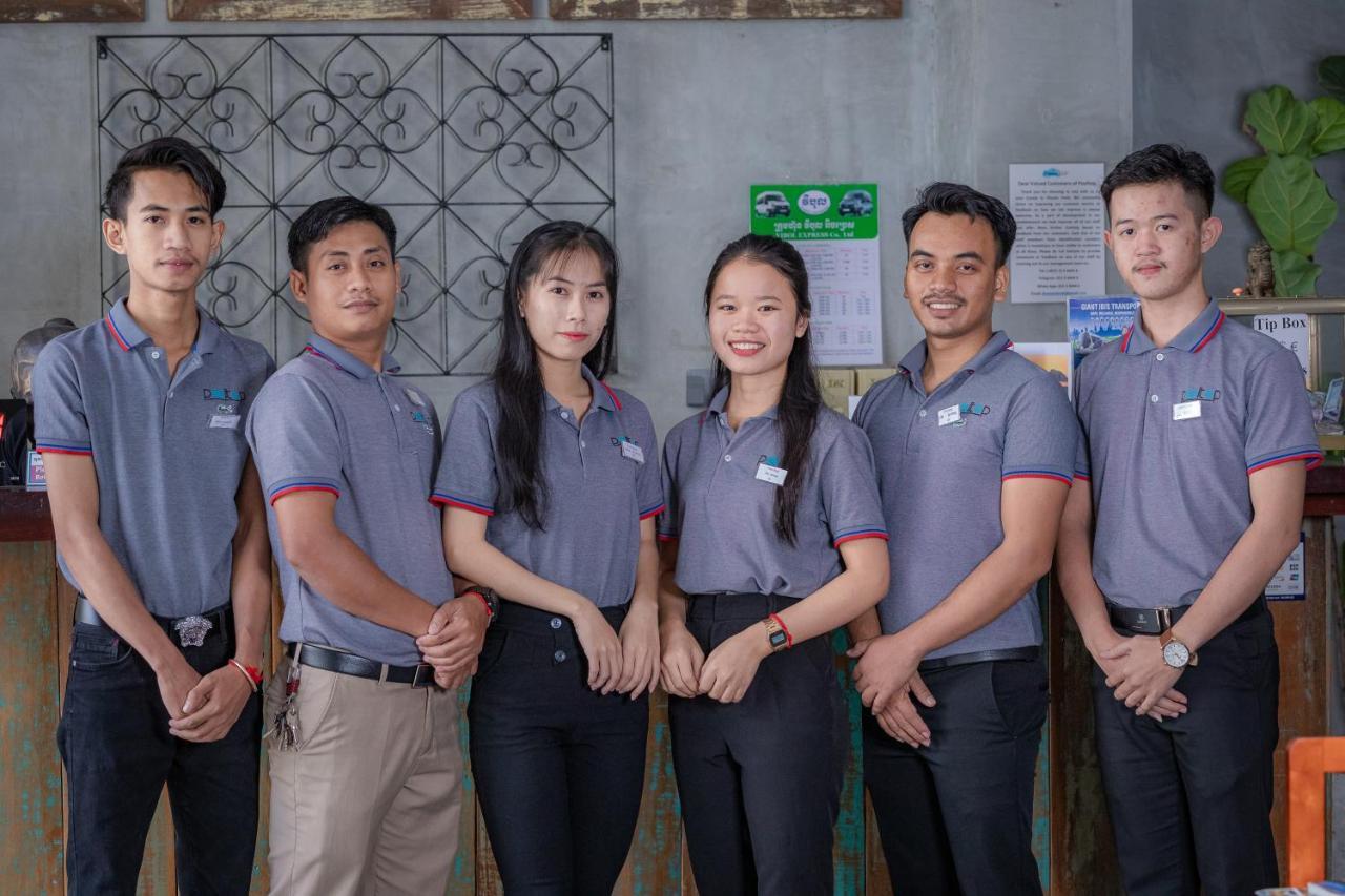 Pooltop Phnom Penh Luaran gambar